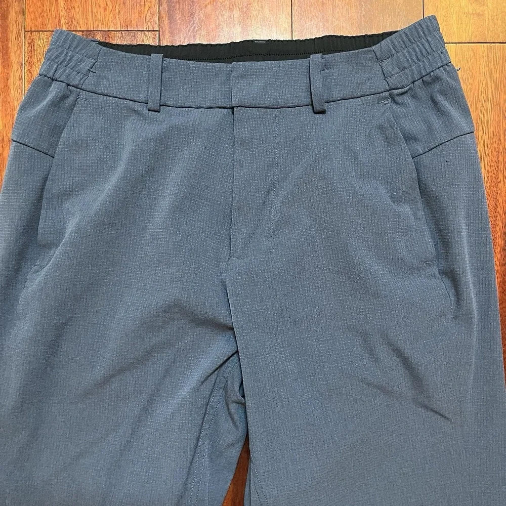 Lululemon Shadow Lite Pant Mens 30 (28x29) Elastic Waist Gray Stretch M5680S *